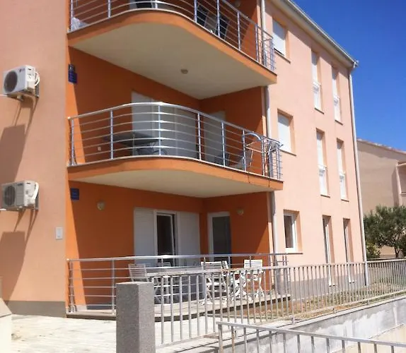 Jusepe Apartmán *